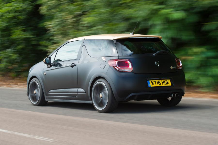  DS 3 Performance 2016 года  (UK) (фото 19 из 23)